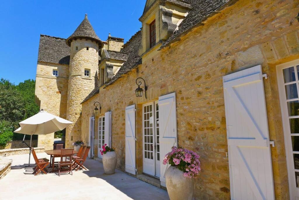 Chateau La Carriere Saint-Cyprien  Buitenkant foto